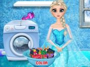 play Elsa Washing Clothes