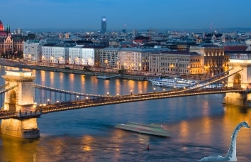 play Budapest Difference Fan