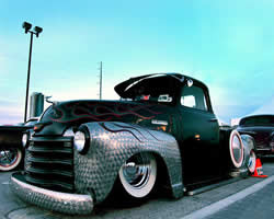 play Custom Chevy Truck Jigsaw