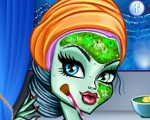 play Flawless Beauty Frankie Stein