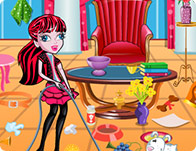 play Draculaura Mansion Cleaning