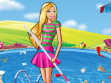 play Barbie Swimming Pool Cleaning