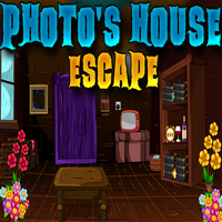 play Photos House Escape