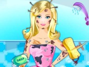 play Messy Barbie