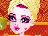 play Draculaura Stylish Spa Makeover