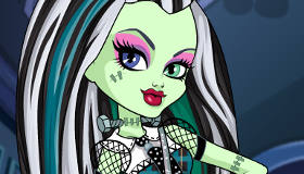 play Monster High Dress Up Game Frankie Stein
