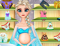 play Pregnant Elsa Washing Clothes