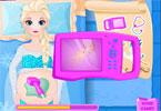 play Queen Elsa Give Birth To A Baby Girl