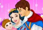 play Snow White And Prince Care Newborn Princess