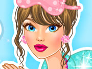 play Lazy Sunday Dressup Kissing