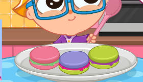play Cooking Macarons
