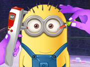 play Minion Eye Doctor Kissing