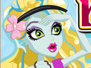 play Monster High Pool Cleaning Kissing