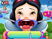 play Snow White Throat Doctor