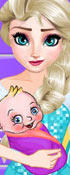 play Elsa Washing Clothes For Newborn