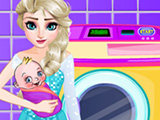 play Elsa Washing Clothes For Newborn