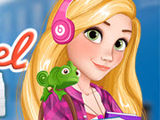 play Elsa And Rapunzel College Girls