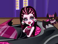 play Draculaura'S Sweet 1600 Drive