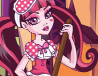 play Monster High Sorority House