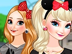 Frozen Sisters In Disneyland Game