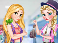 play Elsa And Rapunzel College Girls