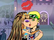 play Cleo And Deuce Kissing