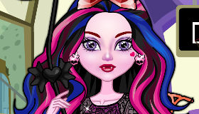 play Dracubecca Dress Up