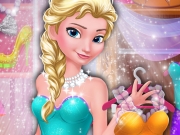 play Elsa'S Secret Wardrobe