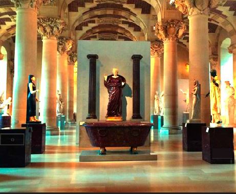 play Eight Escape From Louvre Museum