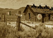 play Old Shacks Escape