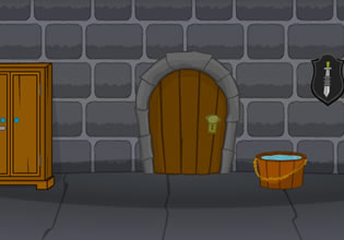 play The Wicked Step Sisters Escape