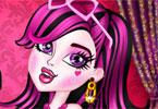 play Draculaura Chic Makeover