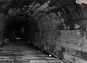 play The Blue Ghost Tunnel Escape