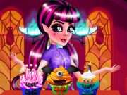 play Draculaura Cupcakes Decoration