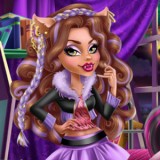 play Draculaura Tailor For Clawdeen