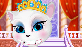 play Talking Angela Queen