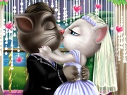 play Tom And Angela Wedding Kiss