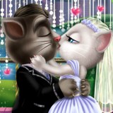play Tom & Angela Wedding Kiss
