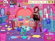 play Cerise Hood Messy Room