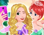 play Disney Princess Selfie