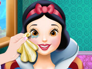 play Snow White Eye Treatment