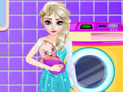 play Elsa Washing Clothes Newborn