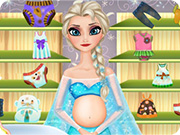 play Pregnant Elsa Washing Clothes