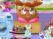 play Pou Girl Washing Clothes