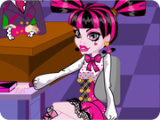 play Monster High Fun Makeover