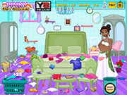 play Pregnant Tiana Messy Room