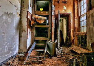 play Escape From Seneca Lake Farmhouse