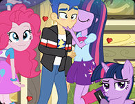 play Equestria Sweet Kiss