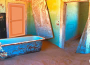 play Escape From Kolmonskop At Namib Desert