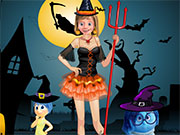 play Riley Halloween Dress Up